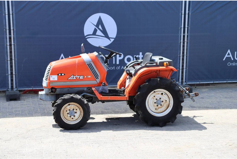 Kubota Aste A-15 - Tractor: foto 1 Kubota Aste A-15 - Tractor: foto 1