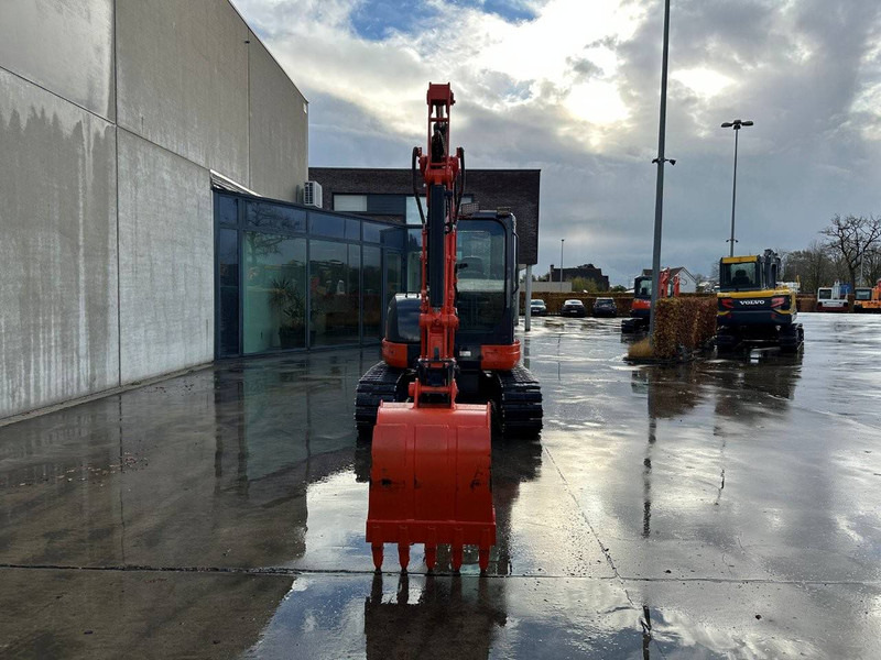 Kubota KX155-3SZ - Excavadora de cadenas: foto 2 Kubota KX155-3SZ - Excavadora de cadenas: foto 2