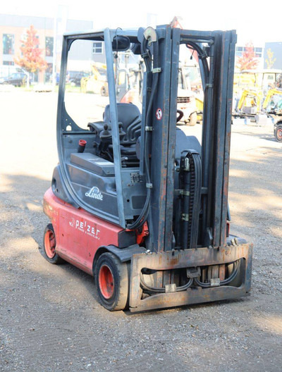 Carretilla elevadora eléctrica Linde E20P-02: foto 7 Carretilla elevadora eléctrica Linde E20P-02: foto 7