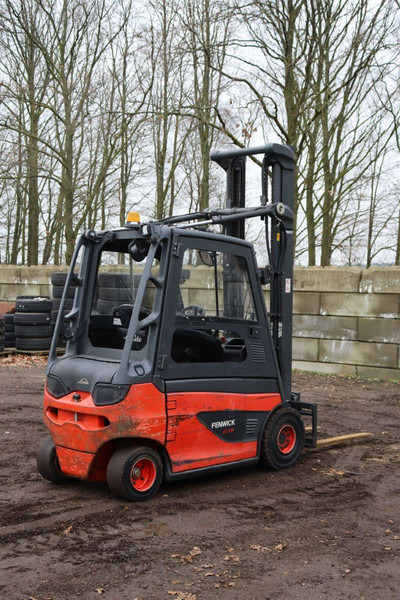 Carretilla elevadora eléctrica Linde E25-01: foto 6