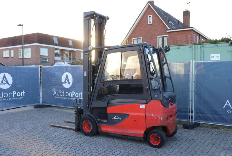 Linde E30HL-01/600 - Carretilla elevadora eléctrica: foto 3 Linde E30HL-01/600 - Carretilla elevadora eléctrica: foto 3