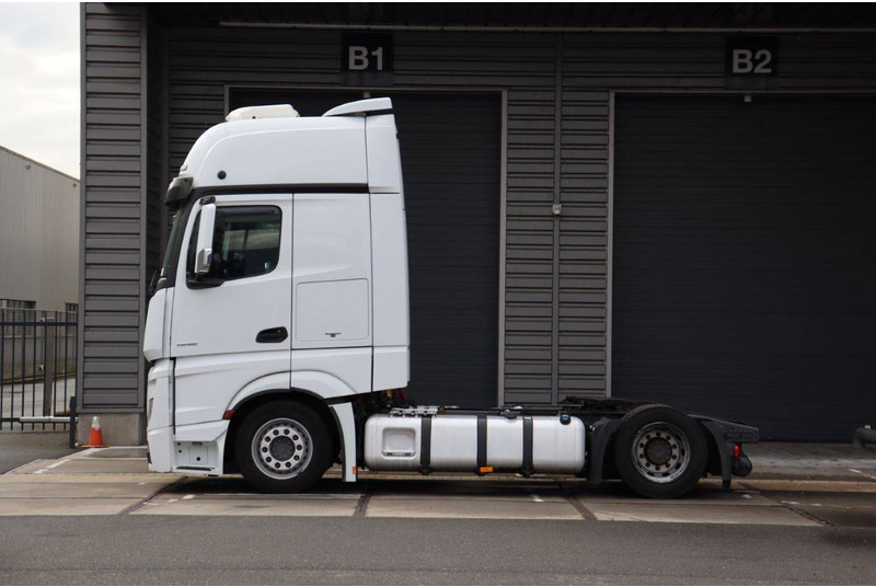 Mercedes-Benz ACTROS - Camión chasis: foto 2 Mercedes-Benz ACTROS - Camión chasis: foto 2