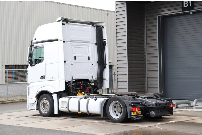 Mercedes-Benz Actros - Camión chasis: foto 4 Mercedes-Benz Actros - Camión chasis: foto 4