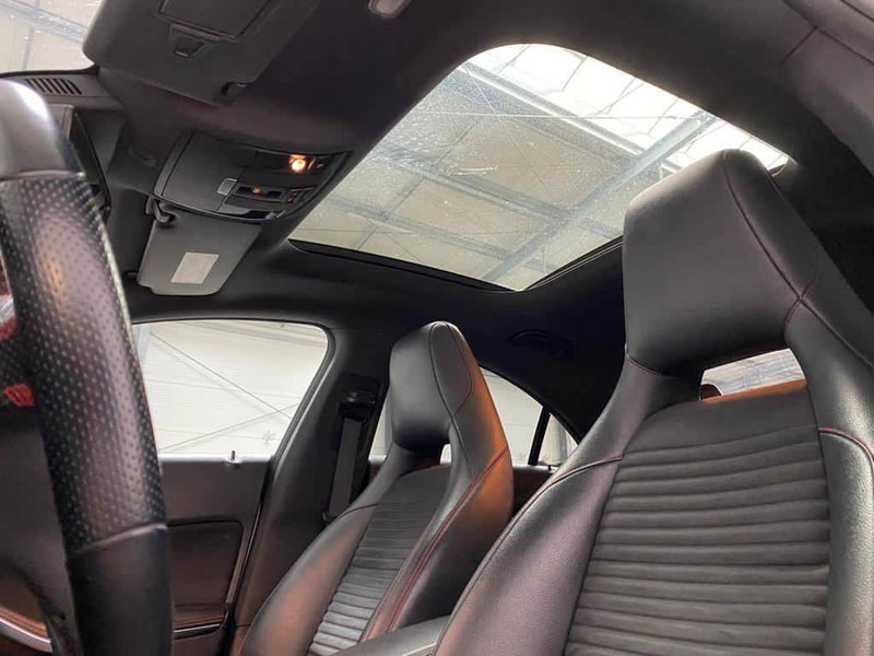 Mercedes-Benz CLA-Klasse 220 CDI - Coche: foto 3 Mercedes-Benz CLA-Klasse 220 CDI - Coche: foto 3