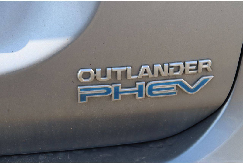 SUV/ Todoterreno Mitsubishi Outlander PHEV: foto 19