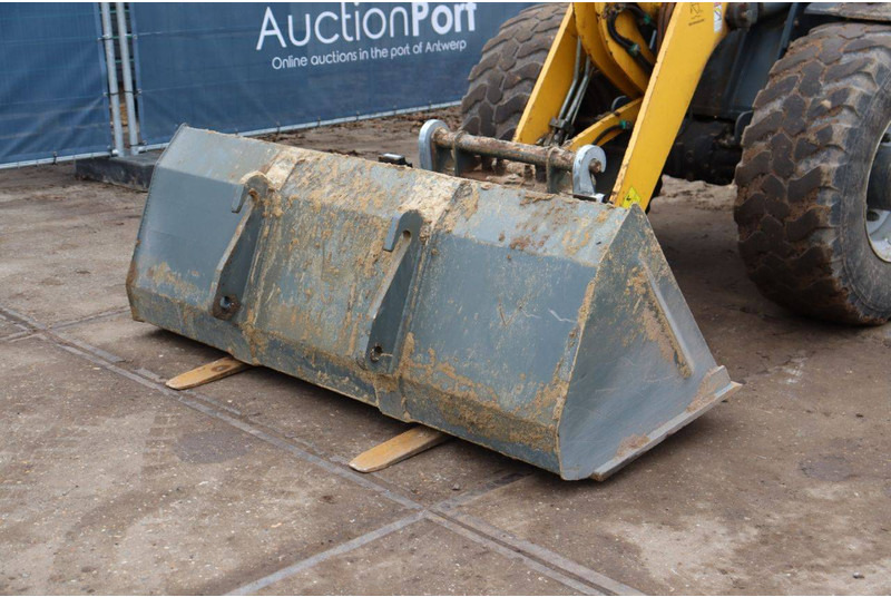 Cargadora de ruedas Mustang AL 708: foto 11 Cargadora de ruedas Mustang AL 708: foto 11