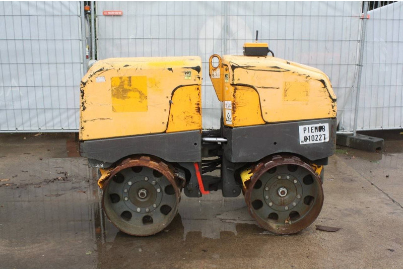 Neuson Roller RT2SC - Rodillo: foto 1 Neuson Roller RT2SC - Rodillo: foto 1