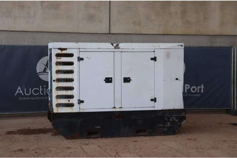 SDMO 131120 - Generador industriale: foto 1 SDMO 131120 - Generador industriale: foto 1