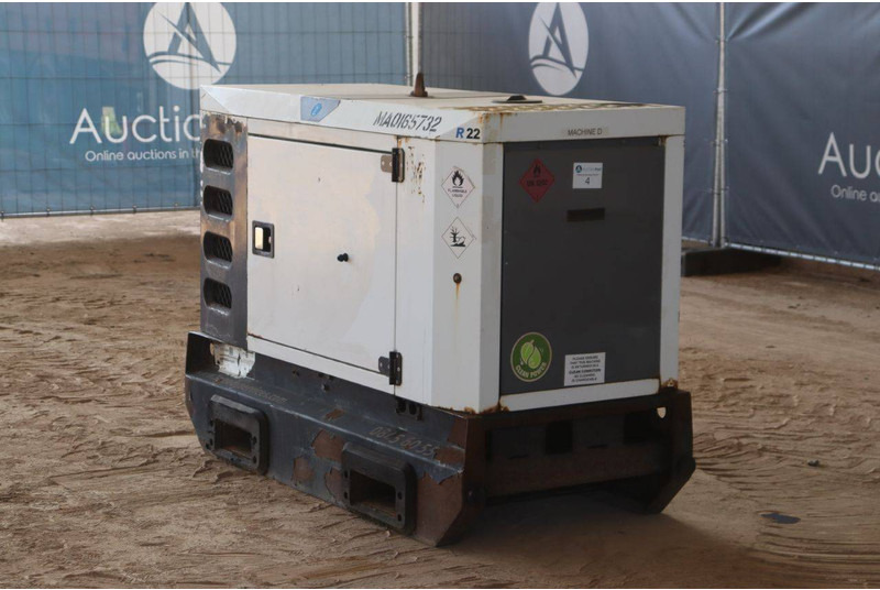 SDMO R22C3 - Generador industriale: foto 4 SDMO R22C3 - Generador industriale: foto 4