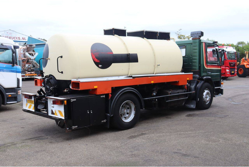 Scania P82 CG13 - Camión caja cerrada: foto 5 Scania P82 CG13 - Camión caja cerrada: foto 5