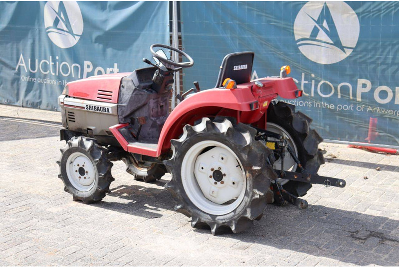 Shibaura STIGER 65F - Tractor: foto 3 Shibaura STIGER 65F - Tractor: foto 3