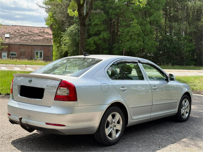 Škoda Octavia 1.6 TDI - Sedan: foto 2 Škoda Octavia 1.6 TDI - Sedan: foto 2