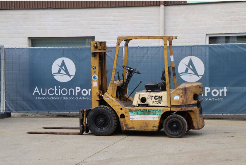 TCM FD25 - Carretilla elevadora diésel: foto 3 TCM FD25 - Carretilla elevadora diésel: foto 3