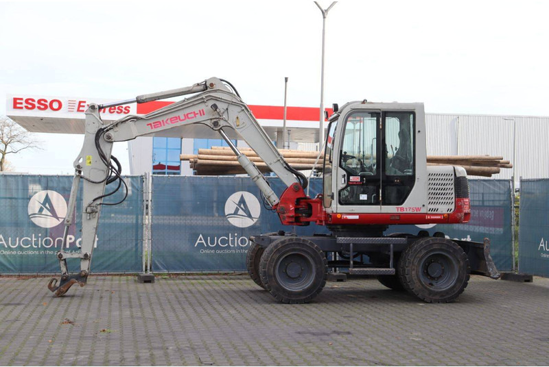 Takeuchi TB175W - Excavadora de ruedas: foto 1 Takeuchi TB175W - Excavadora de ruedas: foto 1