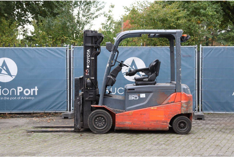 Toyota 8FBMT30 - Carretilla elevadora eléctrica: foto 2 Toyota 8FBMT30 - Carretilla elevadora eléctrica: foto 2