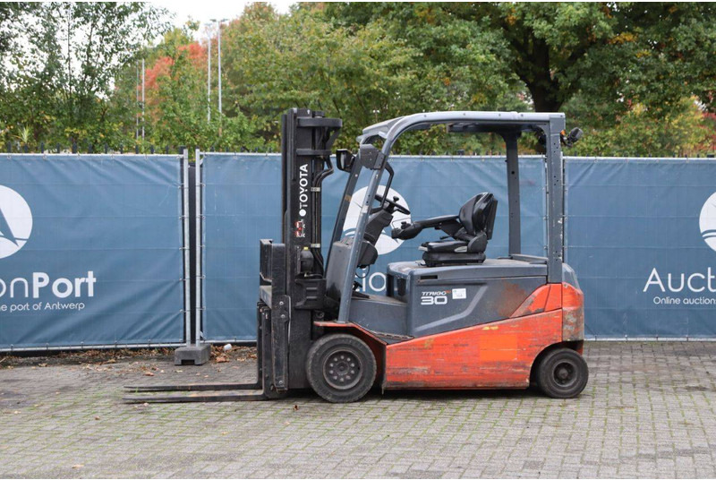 Toyota 8FBMT30 - Carretilla elevadora eléctrica: foto 1 Toyota 8FBMT30 - Carretilla elevadora eléctrica: foto 1