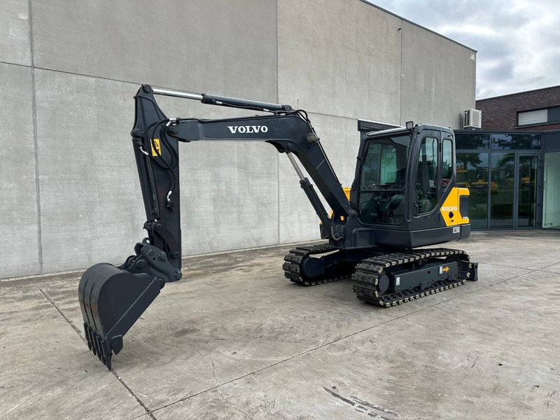 Volvo EC55D - Excavadora de cadenas: foto 1 Volvo EC55D - Excavadora de cadenas: foto 1
