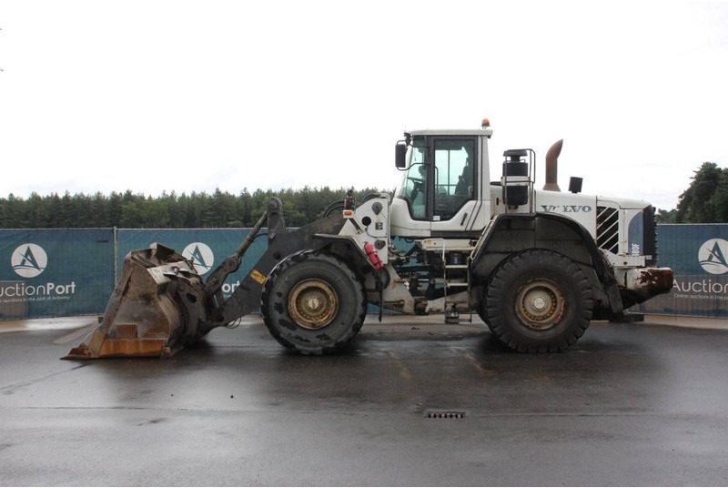 Volvo L 180 F - Cargadora de ruedas: foto 2 Volvo L 180 F - Cargadora de ruedas: foto 2