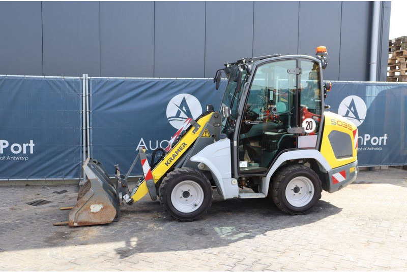 Yanmar 358 - Cargadora de ruedas: foto 1 Yanmar 358 - Cargadora de ruedas: foto 1