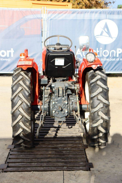 Yanmar YM2210BD - Tractor: foto 4 Yanmar YM2210BD - Tractor: foto 4