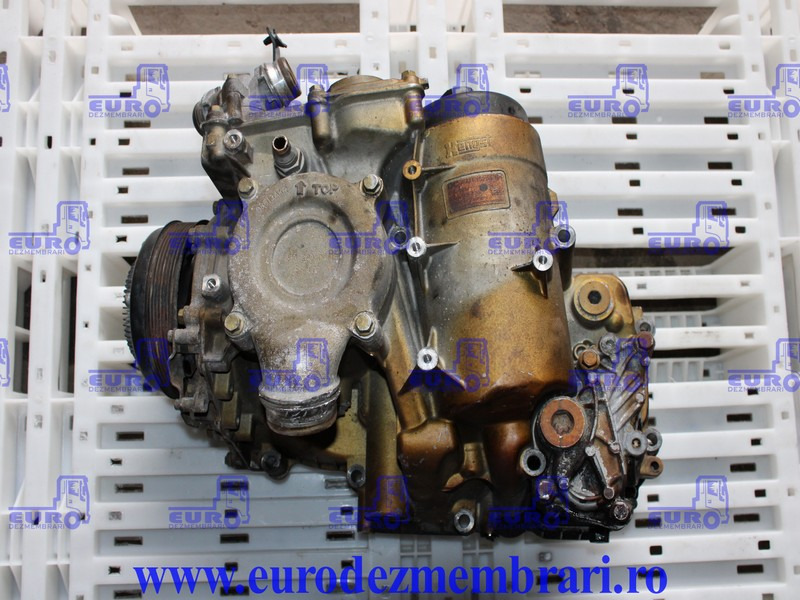 CARCASA POMPA APA + FILTRU ULEI MERCEDES ACTROS MP4 A4711806510 - Bomba de refrigerante para Camión: foto 1 CARCASA POMPA APA + FILTRU ULEI MERCEDES ACTROS MP4 A4711806510 - Bomba de refrigerante para Camión: foto 1
