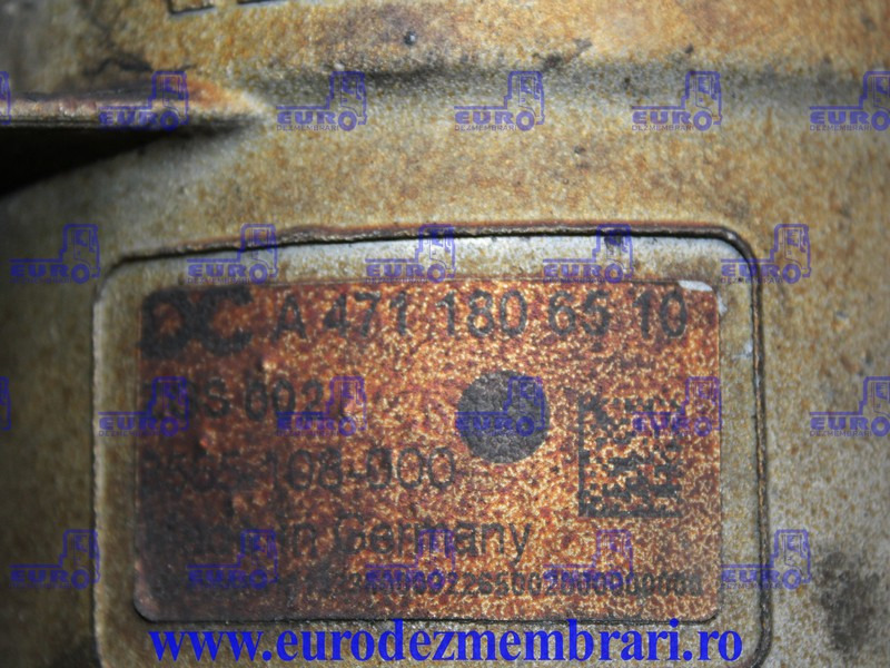 CARCASA POMPA APA + FILTRU ULEI MERCEDES ACTROS MP4 A4711806510 - Bomba de refrigerante para Camión: foto 2 CARCASA POMPA APA + FILTRU ULEI MERCEDES ACTROS MP4 A4711806510 - Bomba de refrigerante para Camión: foto 2