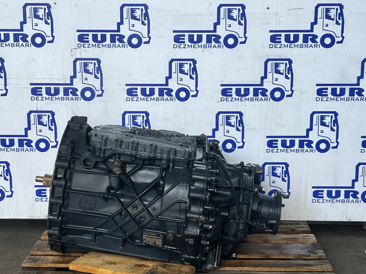 CUTIE DE VITEZE TRAXON FARA INTARDER IVECO 12TX 2210 TD R=16,69-1,00 5801900220 - Caja de cambios para Camión: foto 1 CUTIE DE VITEZE TRAXON FARA INTARDER IVECO 12TX 2210 TD R=16,69-1,00 5801900220 - Caja de cambios para Camión: foto 1