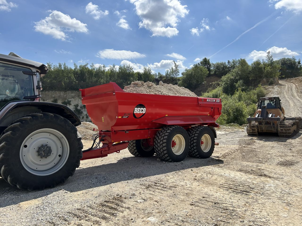Beco Maxxim 260 - Remolque volquete: foto 1 Beco Maxxim 260 - Remolque volquete: foto 1