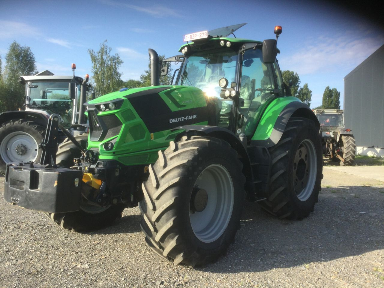 Deutz-Fahr AGROTRON 7250 TTV - Tractor: foto 3 Deutz-Fahr AGROTRON 7250 TTV - Tractor: foto 3