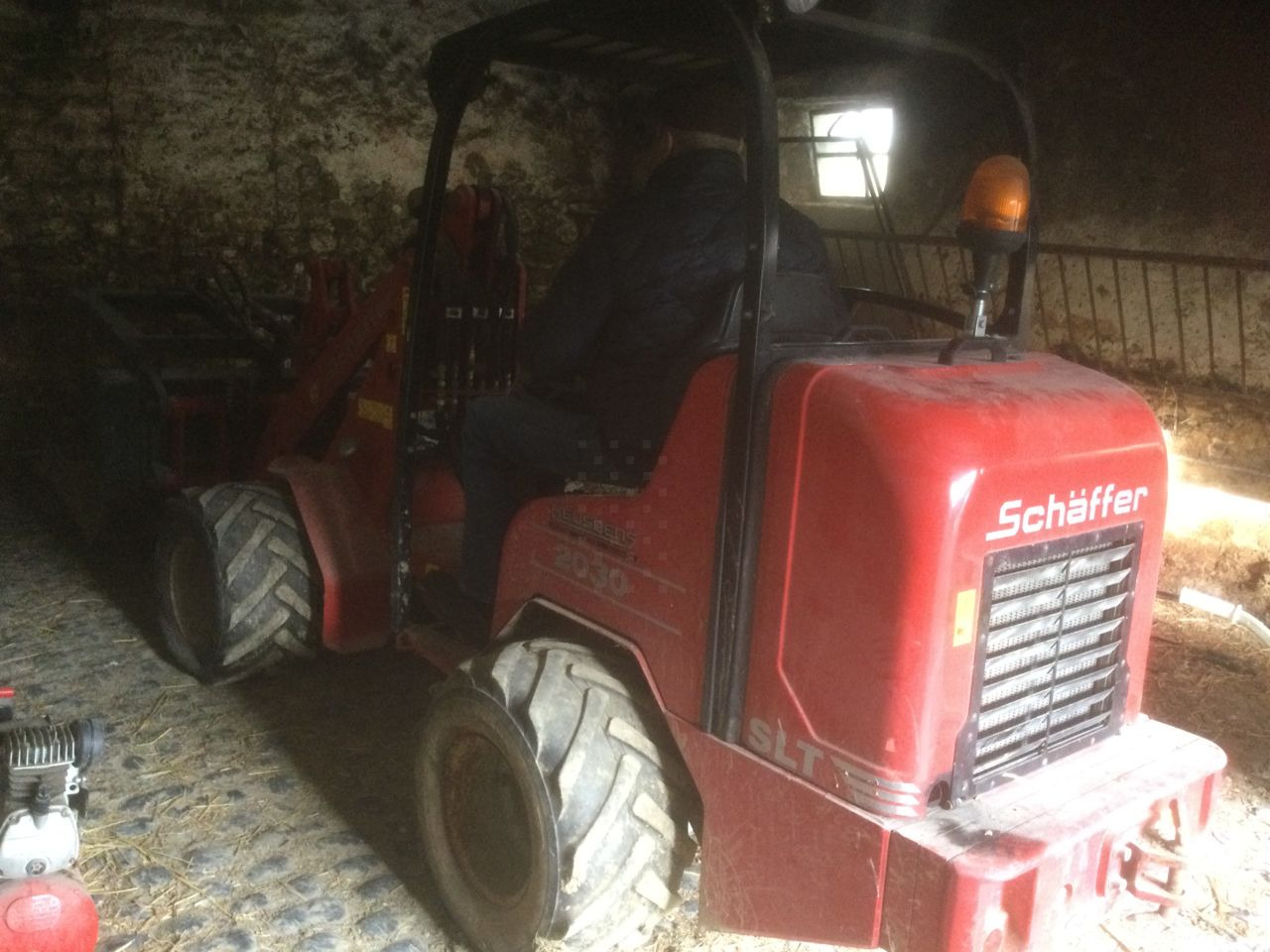 Schäffer 2030 slt - Cargadora articulada: foto 1 Schäffer 2030 slt - Cargadora articulada: foto 1