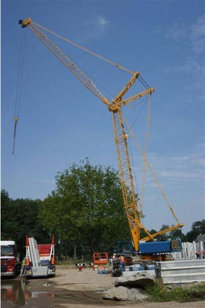 Sennebogen 3300 LUFFING JIB - Grúa sobre orugas: foto 4 Sennebogen 3300 LUFFING JIB - Grúa sobre orugas: foto 4