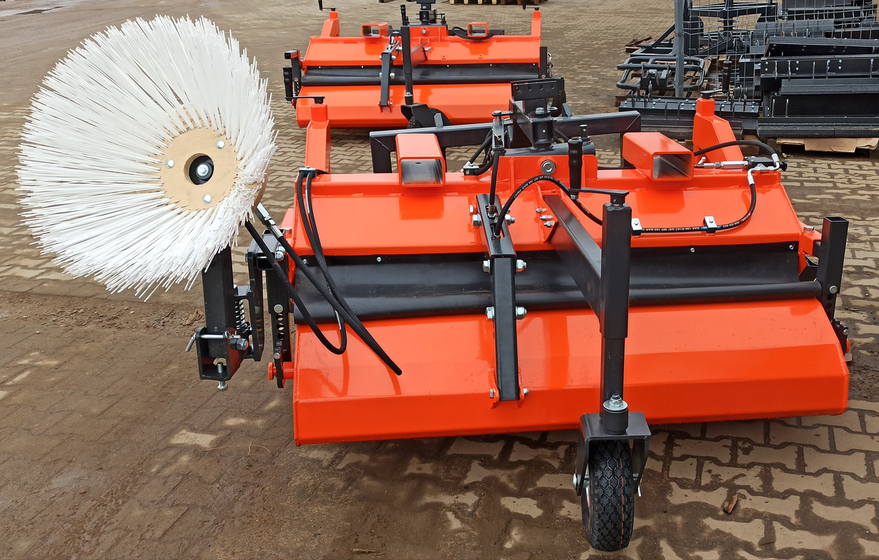 Metal-Technik Zamiatarka TOP MT 1600mm/ Sweeper / Kehrmaschine / Подметальная машина - Barredora cucharón: foto 2 Metal-Technik Zamiatarka TOP MT 1600mm/ Sweeper / Kehrmaschine / Подметальная машина - Barredora cucharón: foto 2