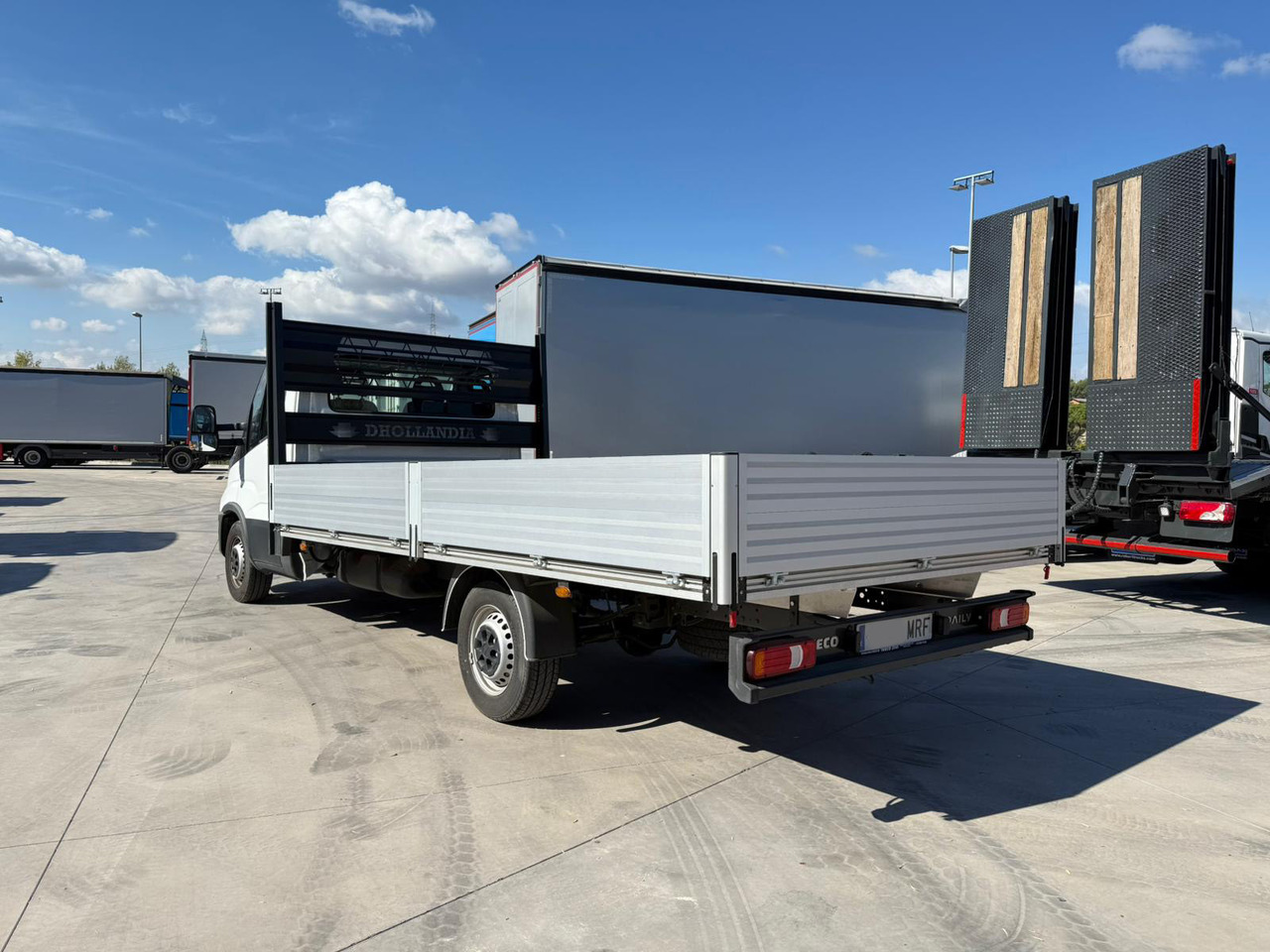 IVECO 35S16 Daily E6 (Open Box) - Furgoneta caja abierta: foto 3 IVECO 35S16 Daily E6 (Open Box) - Furgoneta caja abierta: foto 3