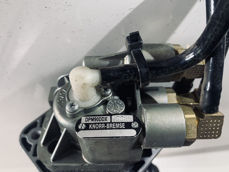 KNORR-BREMSE - Piezas de freno: foto 2 KNORR-BREMSE - Piezas de freno: foto 2