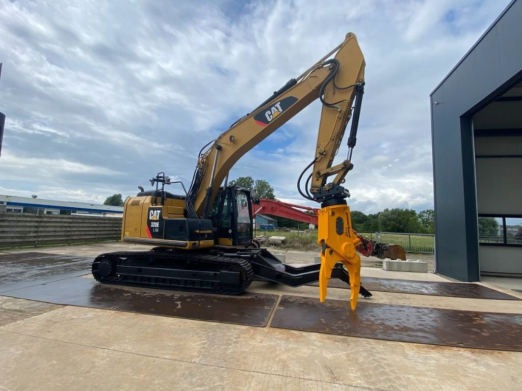 CAT 320 EL LR CAR DISMANTLER  - Excavadora de demolición: foto 3 CAT 320 EL LR CAR DISMANTLER  - Excavadora de demolición: foto 3