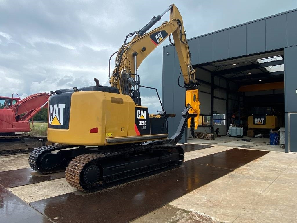 CAT 320 EL LR CAR DISMANTLER  - Excavadora de demolición: foto 4 CAT 320 EL LR CAR DISMANTLER  - Excavadora de demolición: foto 4