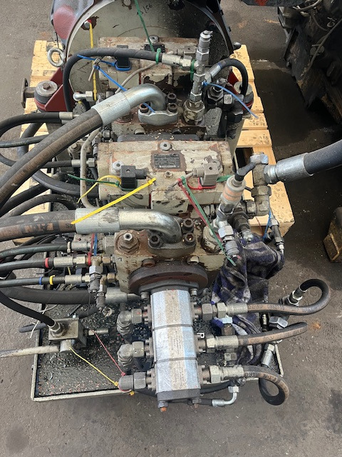DEUTZ BF6L513 RC - Motor para Maquinaria de construcción: foto 4 DEUTZ BF6L513 RC - Motor para Maquinaria de construcción: foto 4