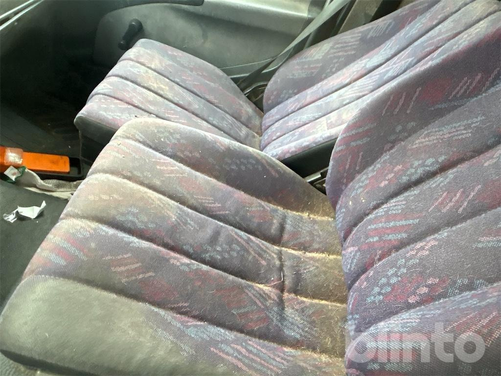 Camión caja abierta ATEGO 815 Mercedes-Benz (2002): foto 39