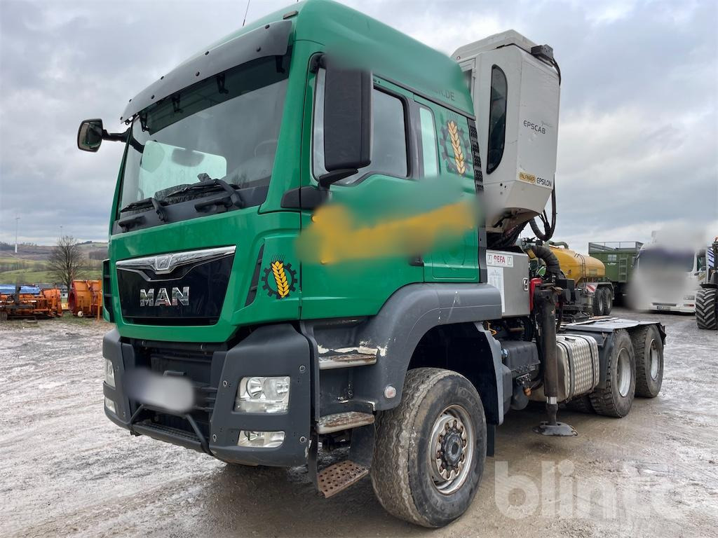 MAN TGS 6x6 (Baujahr 2016) - Cabeza tractora: foto 2 MAN TGS 6x6 (Baujahr 2016) - Cabeza tractora: foto 2