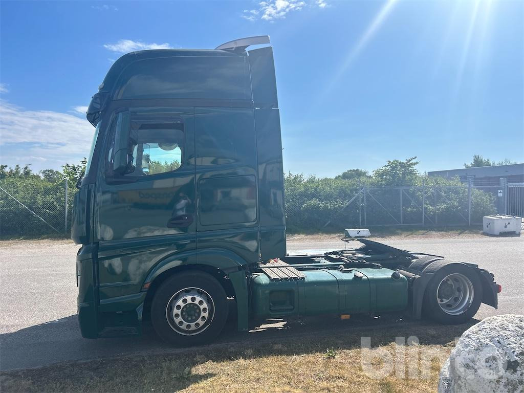 MERCEDES-BENZ Actros - Cabeza tractora: foto 1 MERCEDES-BENZ Actros - Cabeza tractora: foto 1