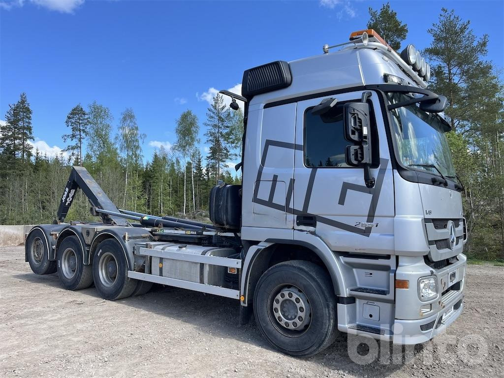 Camión MERCEDES BENZ Actros 930,24 V8: foto 6