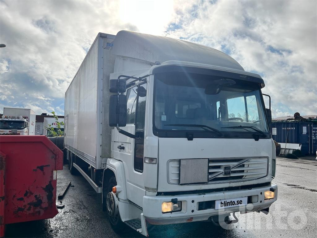 VOLVO FL6H4X2 - Camión: foto 3 VOLVO FL6H4X2 - Camión: foto 3