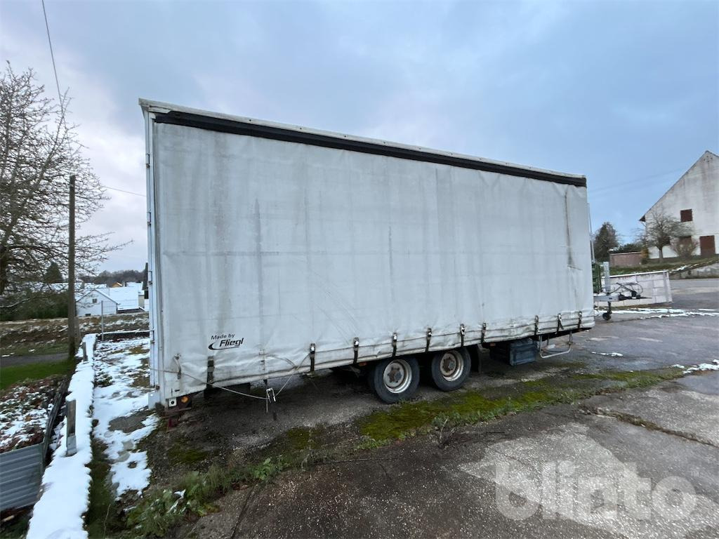 Fliegl TPS 100 - Remolque con toldo: foto 4 Fliegl TPS 100 - Remolque con toldo: foto 4