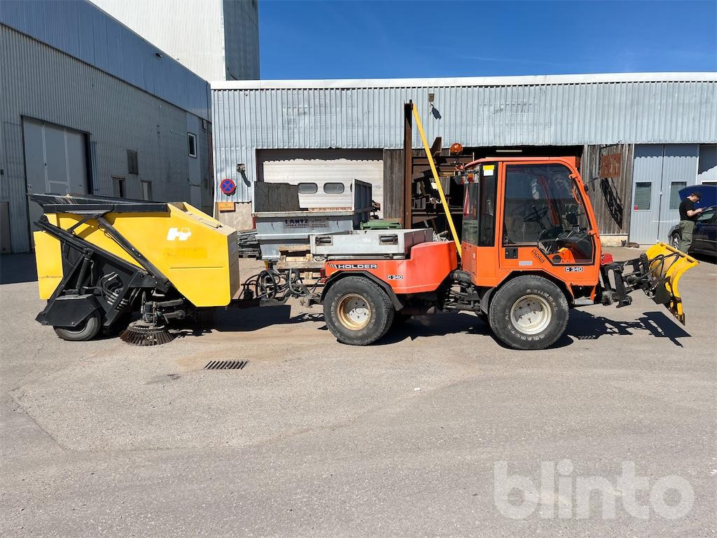 HOLDER C340 med sopvals, sandspridare och plog - Tractor: foto 4 HOLDER C340 med sopvals, sandspridare och plog - Tractor: foto 4