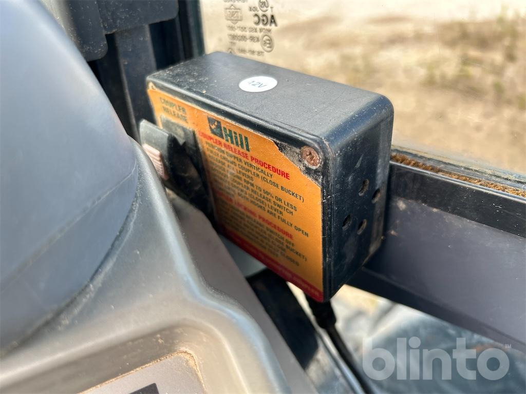 Excavadora de cadenas Hitachi: foto 42 Excavadora de cadenas Hitachi: foto 42