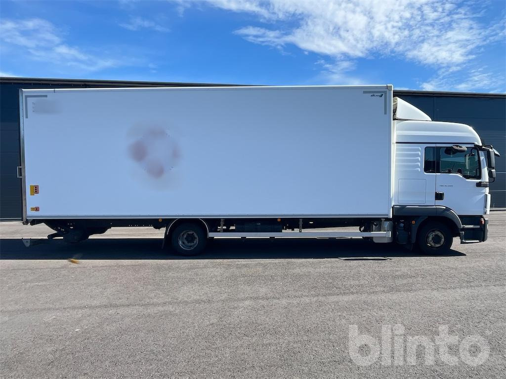 MAN - Camión caja cerrada: foto 4 MAN - Camión caja cerrada: foto 4