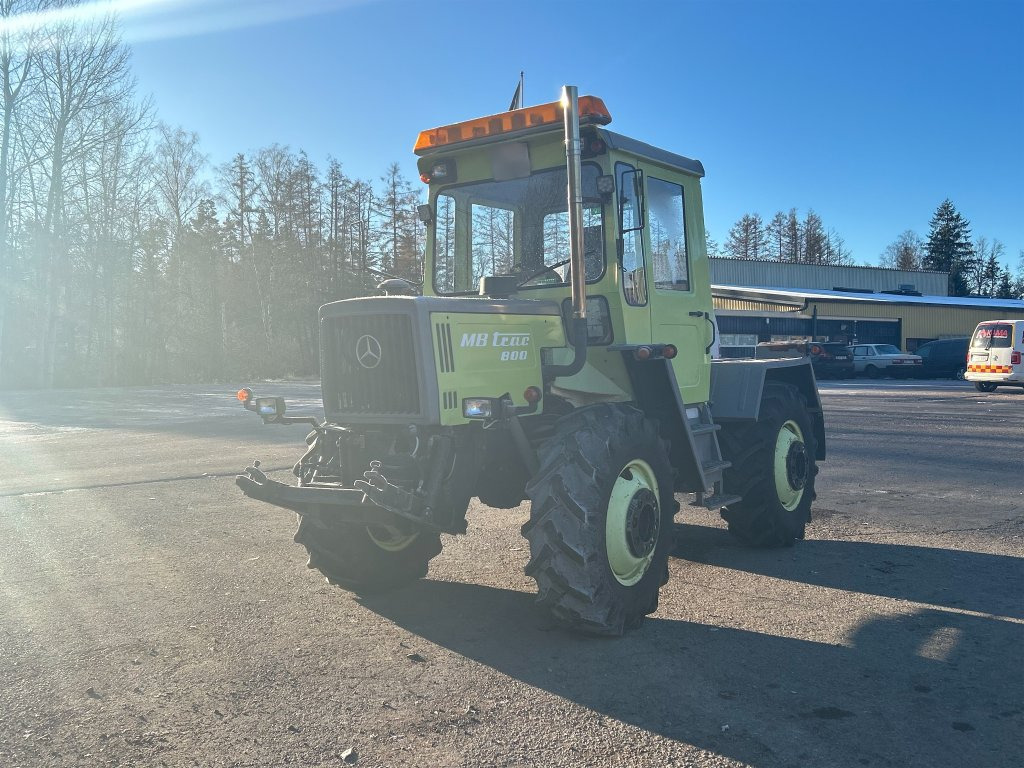 MERCEDES BENZ TRAC 800 - Tractor: foto 2 MERCEDES BENZ TRAC 800 - Tractor: foto 2
