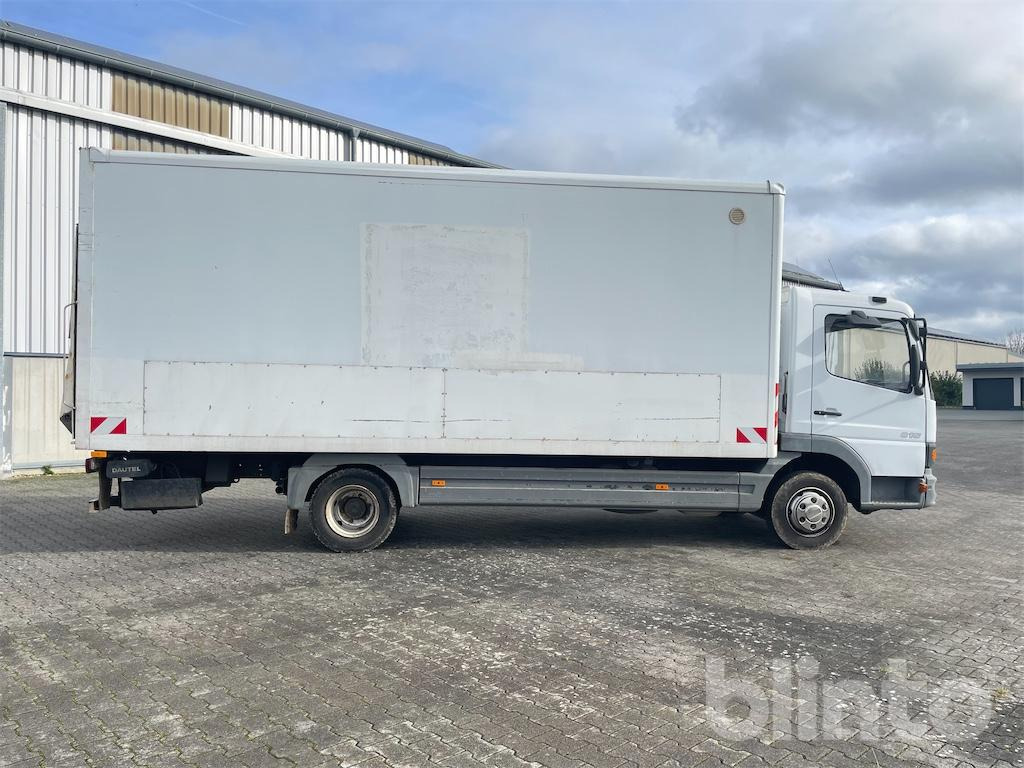 Camión caja cerrada Mercedes Benz Atego 815: foto 18