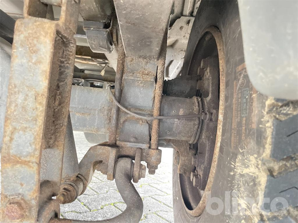 Camión caja cerrada Mercedes Benz Atego 815: foto 46