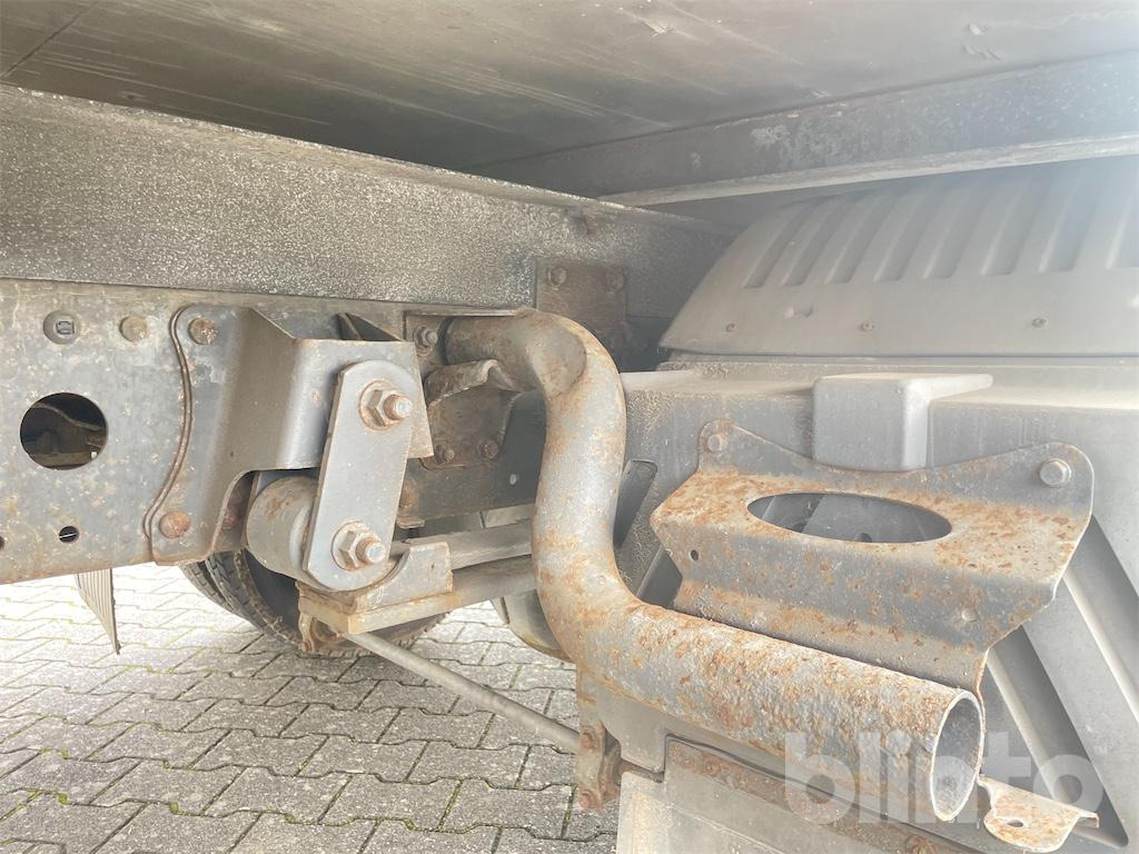 Camión caja cerrada Mercedes Benz Atego 815: foto 44